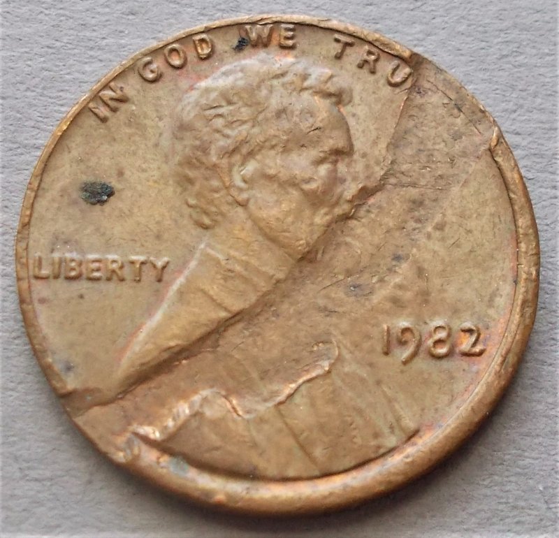 1982-Cent,-Obverse-Flaw?-Or-Just-Damage?